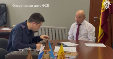 В Чувашии главу муниципалитета заподозрили в мошенничестве после ДТП В Чувашии главу муниципалитета заподозрили в мошенничестве после ДТП